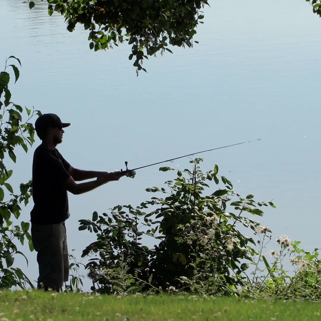 sunrise-pointe-apartments-willamette-fishing